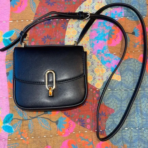 Black Leather crossbody - Picture 1 of 4